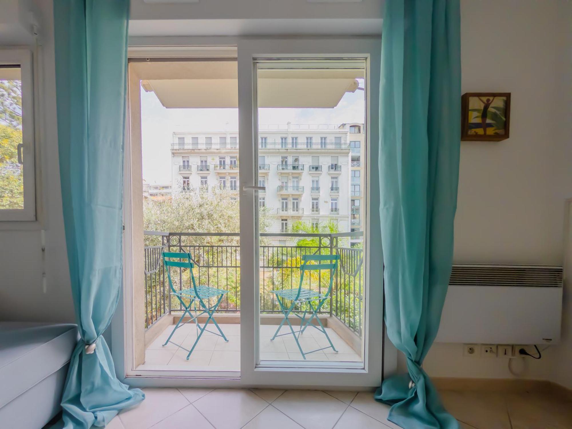 Le Soleil D'or 4 Pers Parking Wifi Apartment